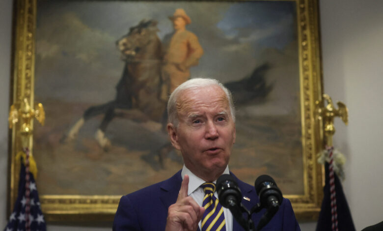 Biden imposes Executive Order for background checks with gun sales Biden imposes Executive Order for background checks with gun sales