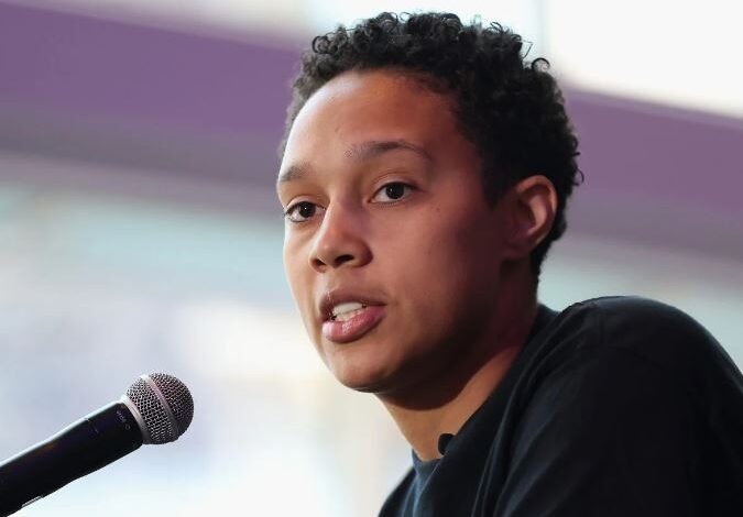 Britney Griner in press conference talks gender inequality in pay Britney Griner in press conference talks gender inequality in pay