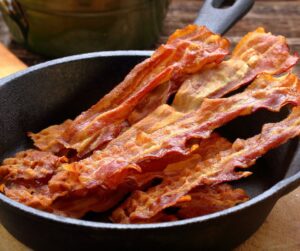 Bacon in skillet 