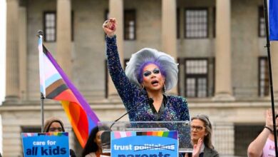 Supreme Court refuses to reinstate anti drag law in Florida