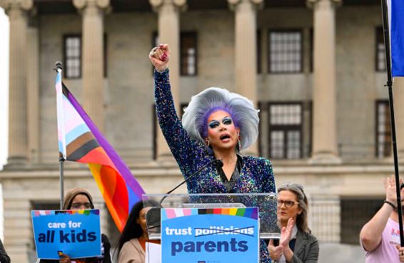 Supreme Court refuses to reinstate anti drag law in Florida Supreme Court refuses to reinstate anti drag law in Florida