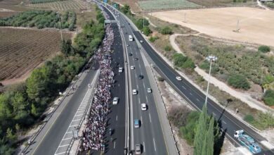 Demanding Action: Israeli Hostage Families March to Netanyahu’s Door