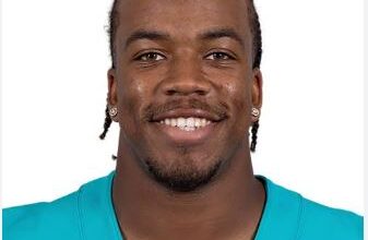 Javon Holland’s Stunning 99-Yard Interception Seals Victory for Miami Dolphins