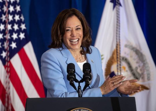 Breaking News: Joe Biden Endorses Kamala Harris for Democratic Presidential Candidate After Withdrawing from Race Breaking News: Joe Biden Endorses Kamala Harris for Democratic Presidential Candidate After Withdrawing from Race