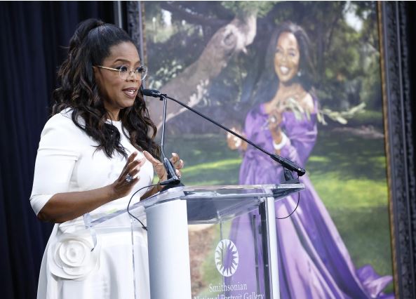 Oprah Winfrey’s Portrait Unveiled at the Smithsonian National Portrait Gallery Oprah Winfrey’s Portrait Unveiled at the Smithsonian National Portrait Gallery