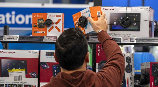 The Shift to Smaller: Big Box Retailers Embrace Mini-Store Concept The Shift to Smaller: Big Box Retailers Embrace Mini-Store Concept