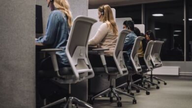 Teleperformance Shares Tumble Amid CEO’s Stance on AI’s Limitations