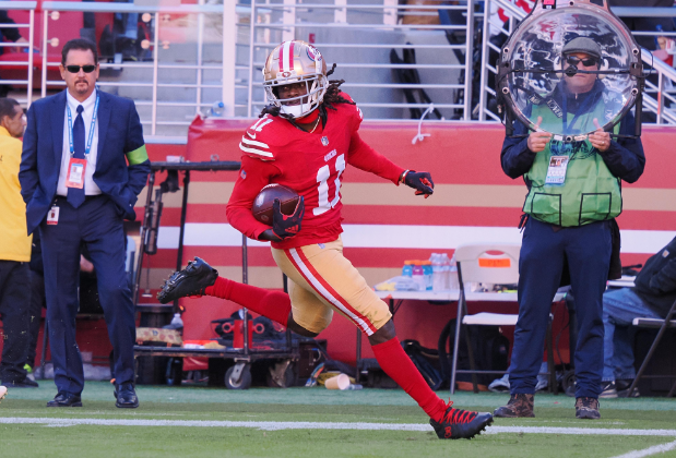 49ers Nearing Deal with Superstar Receiver: Insider Says Only ‘A Couple Little Hurdles’ Left 49ers Nearing Deal with Superstar Receiver: Insider Says Only ‘A Couple Little Hurdles’ Left