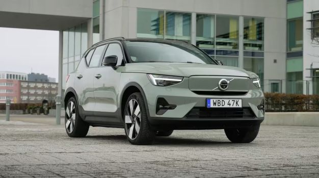 Volvo Revises Electric Vehicle Strategy, Easing Off 2030 All-EV Goal Volvo Revises Electric Vehicle Strategy, Easing Off 2030 All-EV Goal