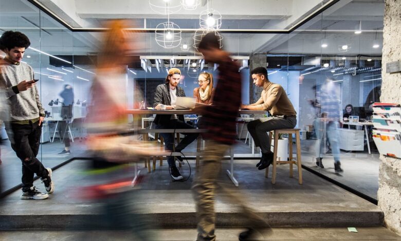 3 ways small businesses can use technology this holiday season to thrive 3 ways small businesses can use technology this holiday season to thrive