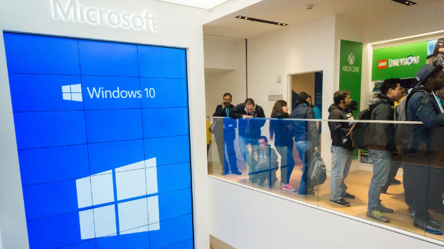 How Microsoft Plans to Profit from Your Company’s Aging Windows 10 PCs How Microsoft Plans to Profit from Your Company’s Aging Windows 10 PCs