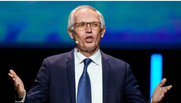 Stellantis CEO Steps Down Amid Declining Sales and Industry Challenges Stellantis CEO Steps Down Amid Declining Sales and Industry Challenges