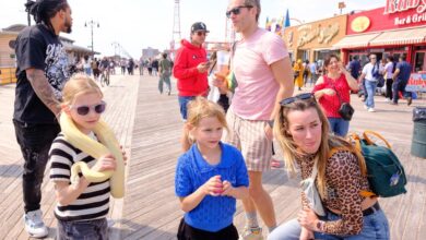A beach day in March? Warm temps drive NYers to beaches of Coney Island