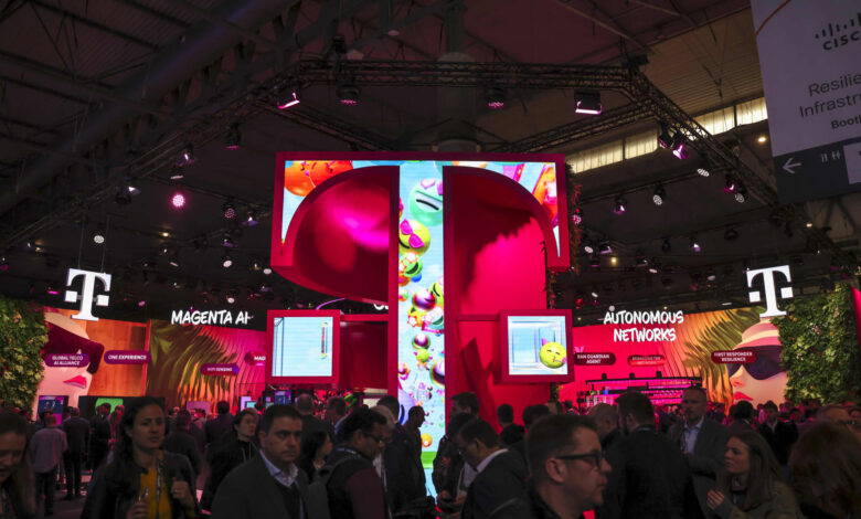 Europe telcos urge more mega-mergers to catch up to US, China on 5G Europe telcos urge more mega-mergers to catch up to US, China on 5G