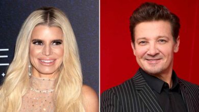 Jessica Simpson Loves Jeremy Renner’s Shirtless Workout Videos