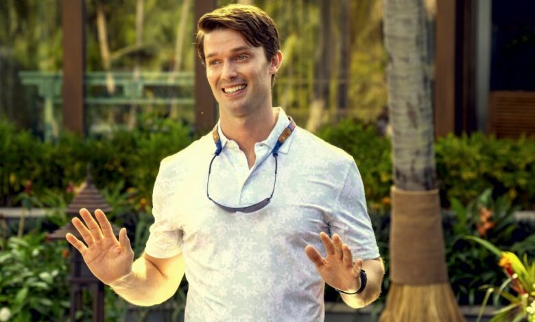 Patrick Schwarzenegger Will Watch White Lotus Finale Without His Parents Patrick Schwarzenegger Will Watch White Lotus Finale Without His Parents