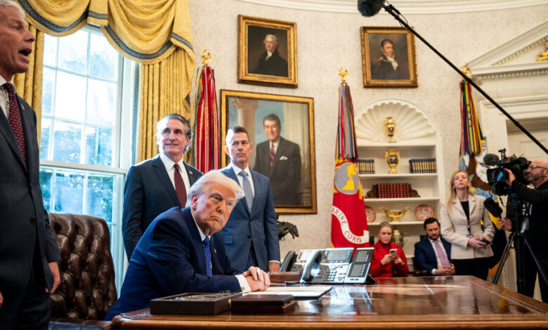 Trump Fires Democrats on Federal Trade Commission Trump Fires Democrats on Federal Trade Commission