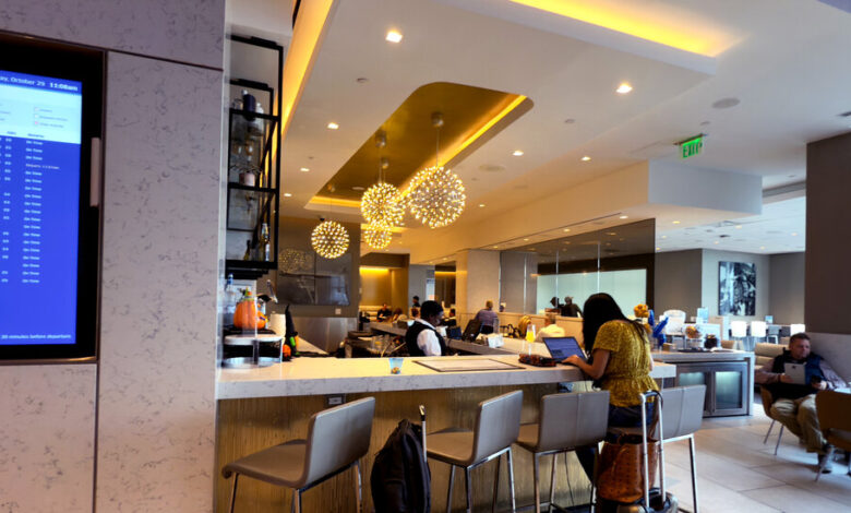 United Airlines Raises Price of Club Lounge Memberships
