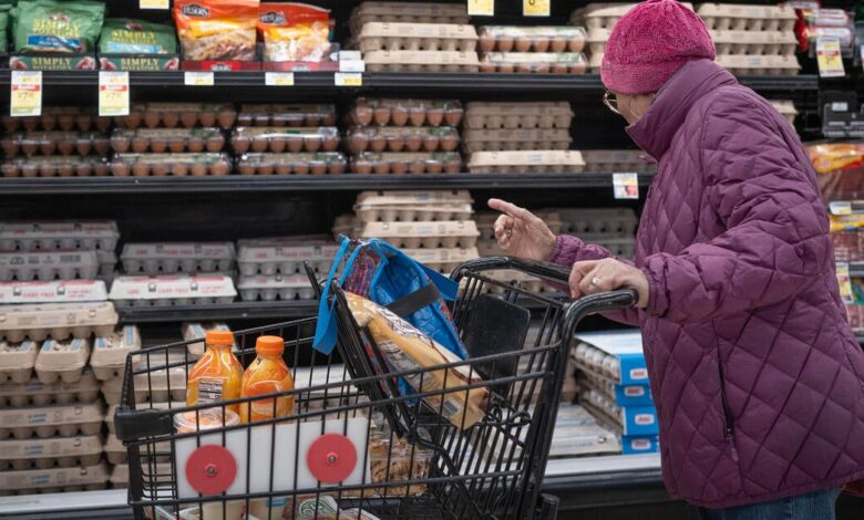 Consumer sentiment plunges to 2-year low amid tariff and inflation worries Consumer sentiment plunges to 2-year low amid tariff and inflation worries