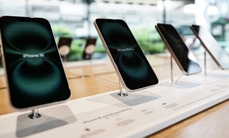 Apple iPhone assembly in India won’t cushion China tariffs: Moffett Apple iPhone assembly in India won’t cushion China tariffs: Moffett