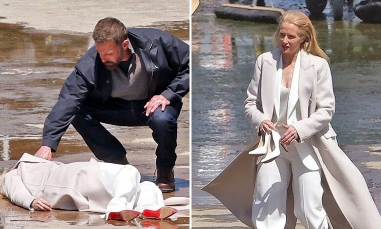 Ben Affleck Films Shootout Scene for Movie ‘Animals’ With Gillian Anderson Ben Affleck Films Shootout Scene for Movie ‘Animals’ With Gillian Anderson