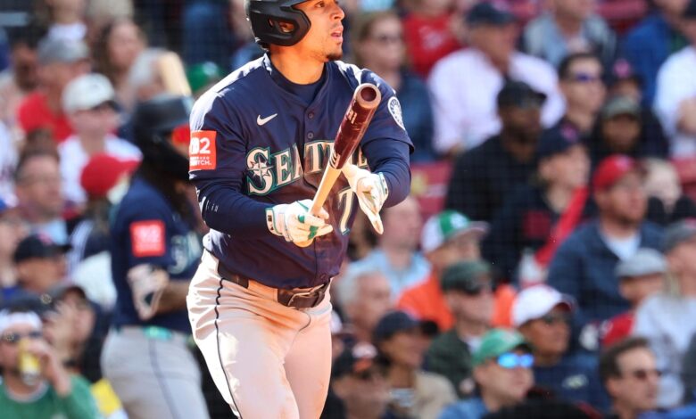 Bryan Woo shuts down Boston, helps Mariners close road trip with 4-3 win over Red Sox