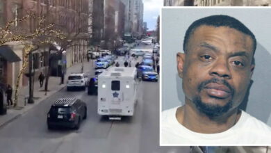 Cops tried to de-escalate before shooting armed man at River North hotel, COPA says