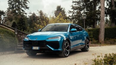 Cruising Tuscany in the more refined Lamborghini Urus SE plug-in hybrid