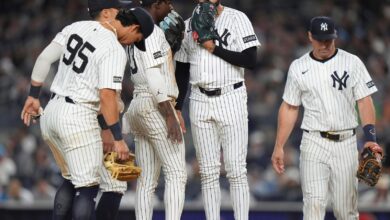 Devin Williams loses his job as Yankees closer after just 10 games with New York