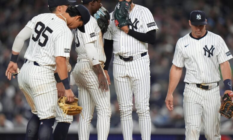 Devin Williams loses his job as Yankees closer after just 10 games with New York Devin Williams loses his job as Yankees closer after just 10 games with New York