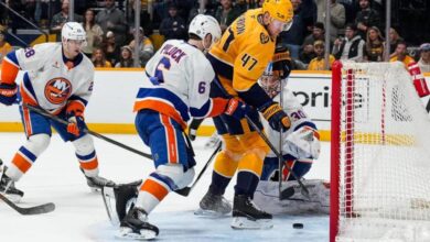 Islanders blow late lead, lose overtime crusher to Predators