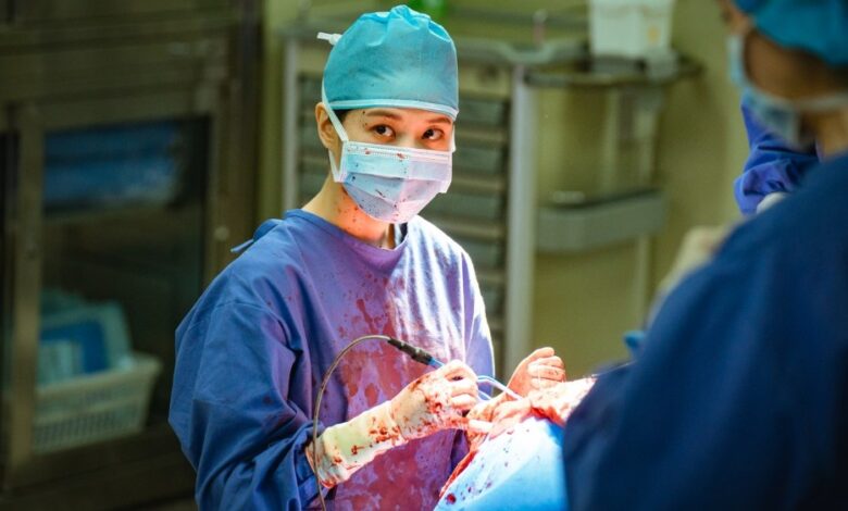 Korean Medical Thriller ‘Hyper Knife’ Makes Sharp Impact on Disney+ Korean Medical Thriller ‘Hyper Knife’ Makes Sharp Impact on Disney+