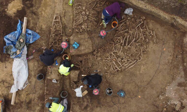 Mass grave of over 120 Roman soldiers found under soccer field Mass grave of over 120 Roman soldiers found under soccer field