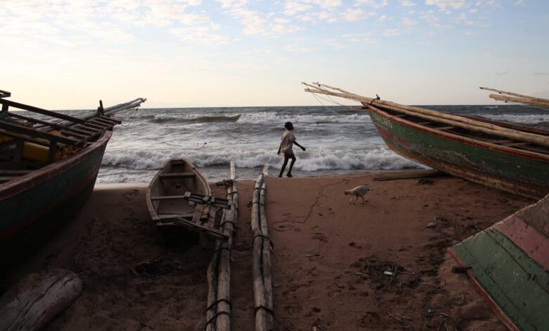 Modeling shows clean water and sanitation reduce cholera transmission where disease is entrenched Modeling shows clean water and sanitation reduce cholera transmission where disease is entrenched