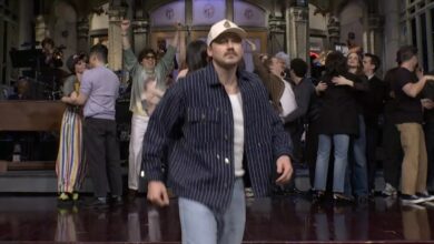 Morgan Wallen Sells ‘God’s Country’ Shirts After ‘SNL’ Walk-Off Exit