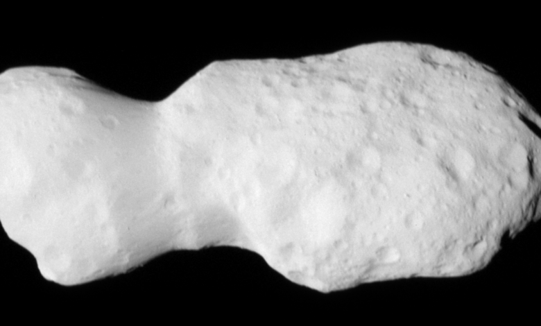 NASA snaps detailed photos of ‘strikingly complicated’ asteroid NASA snaps detailed photos of ‘strikingly complicated’ asteroid