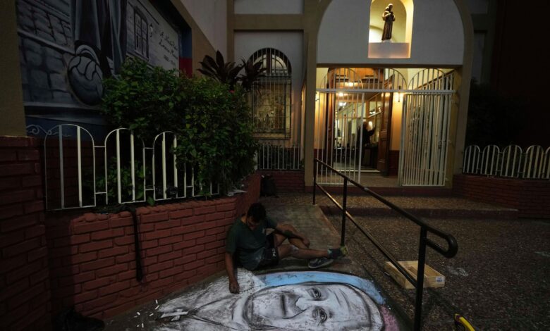 Pope Francis’ beloved soccer team in Buenos Aires mourns its most famous fan Pope Francis’ beloved soccer team in Buenos Aires mourns its most famous fan