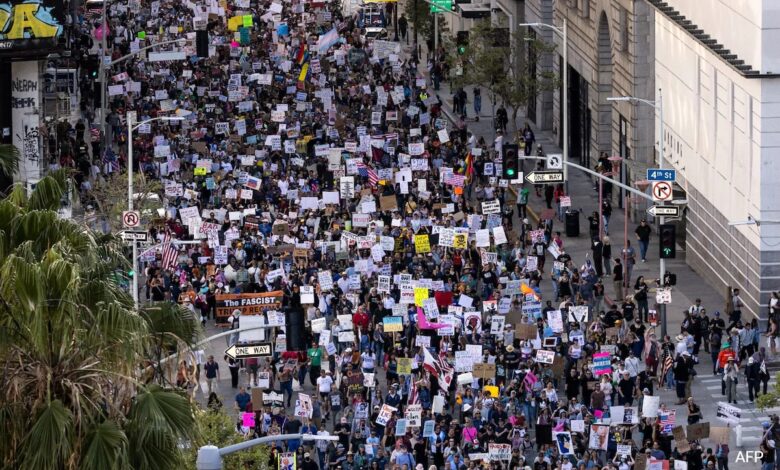 Thousands Protest Against Donald Trump Across US Thousands Protest Against Donald Trump Across US