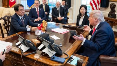 Trump team needs a trade deal to stop investor panic