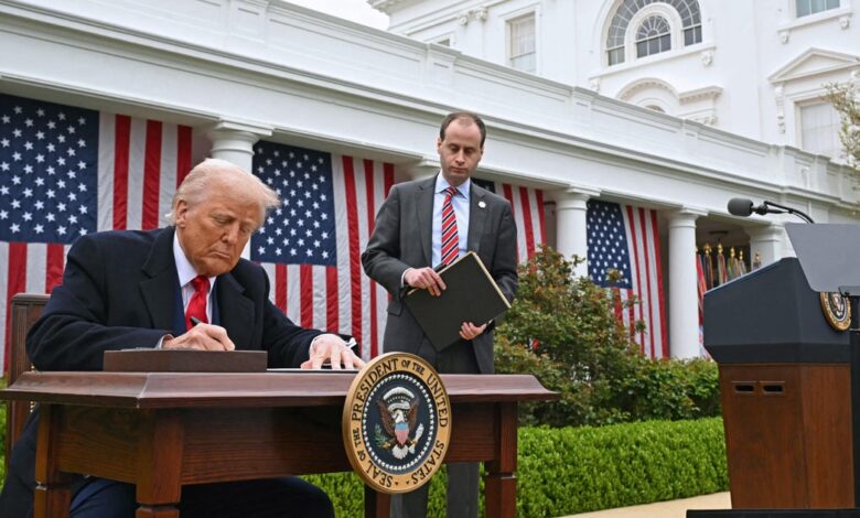 Trump announces new tariffs on what he calls “Liberation Day” amid fears of higher prices Trump announces new tariffs on what he calls “Liberation Day” amid fears of higher prices