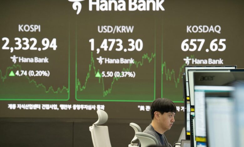 Overseas financial markets and U.S. futures rebound somewhat after wild day on Wall Street Overseas financial markets and U.S. futures rebound somewhat after wild day on Wall Street