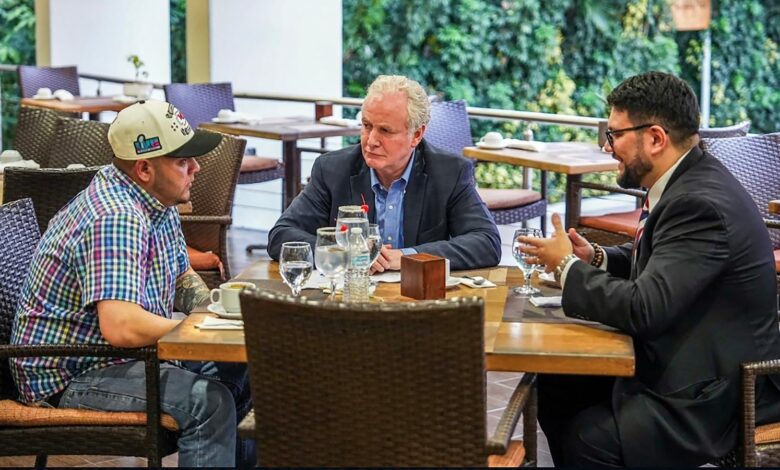 ‘Margarita-gate’: Sen. Chris Van Hollen slams efforts to stage optics of meeting with Abrego Garcia ‘Margarita-gate’: Sen. Chris Van Hollen slams efforts to stage optics of meeting with Abrego Garcia