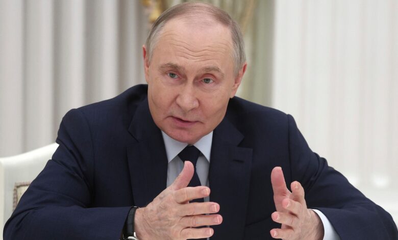 Putin declares temporary ‘Easter truce’ in Ukraine Putin declares temporary ‘Easter truce’ in Ukraine