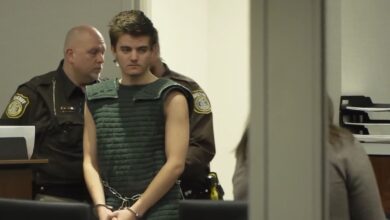 Wisconsin teen allegedly killed parents in extremist plot to assassinate Trump, FBI says