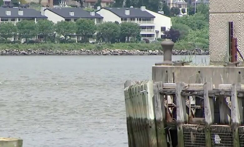 1 Dead In New York Sewage-Boat Explosion On Hudson River 1 Dead In New York Sewage-Boat Explosion On Hudson River