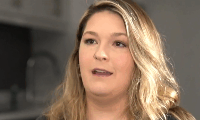 Student loan borrowers struggle to pay, get answers as debt collections begin: “We’re kind of drowning” Student loan borrowers struggle to pay, get answers as debt collections begin: “We’re kind of drowning”