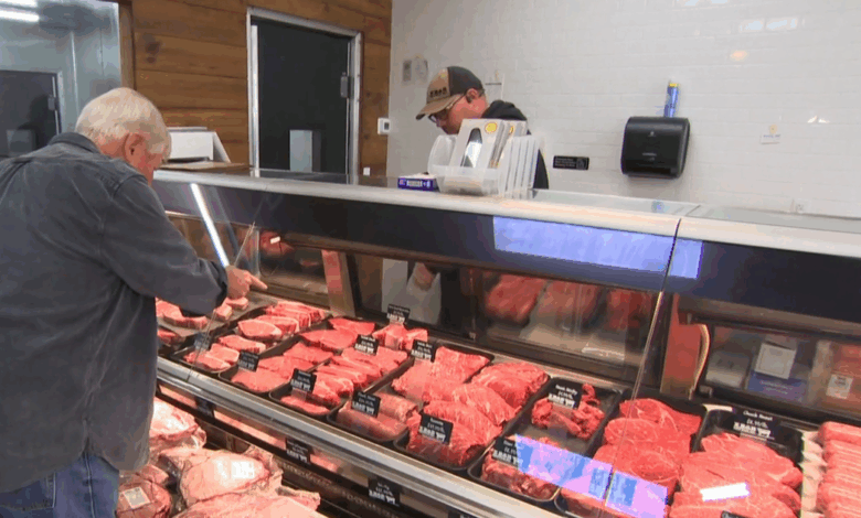 U.S. beef prices reach record highs as cattle industry struggles to keep costs down U.S. beef prices reach record highs as cattle industry struggles to keep costs down