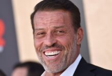 3 Lessons To Learn From Tony Robbins’ Seminars That You Can Apply To Your Finances