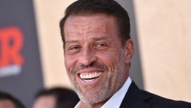 3 Lessons To Learn From Tony Robbins’ Seminars That You Can Apply To Your Finances