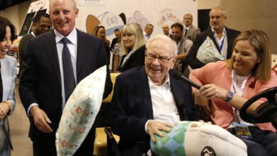 Berkshire’s Warren Buffett to retire, asks board to replace him with Greg Abel